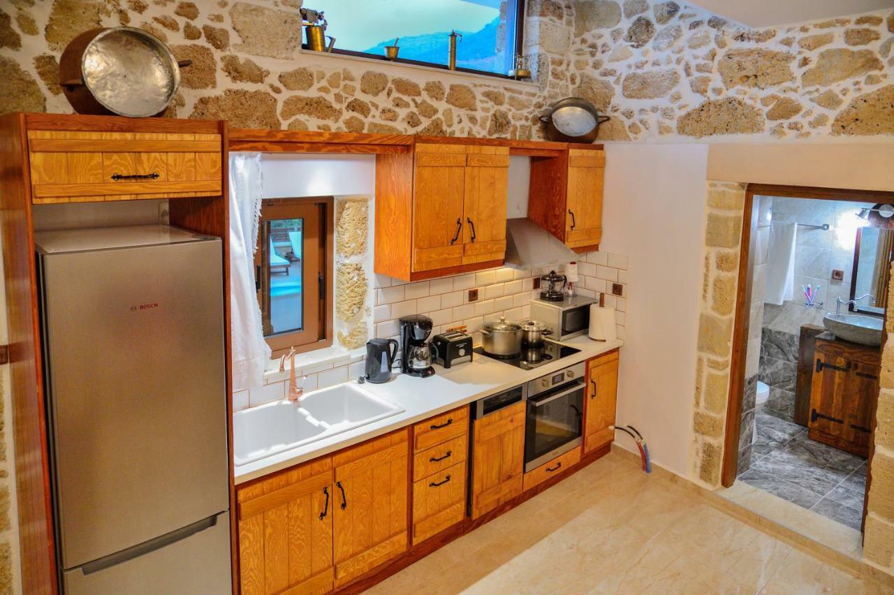 Nemesis Villa Platanos  Exterior photo